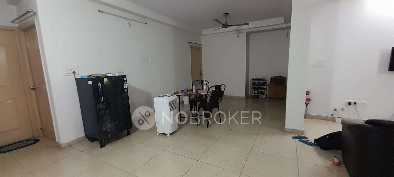 Single Room for Female In 3 BHK  In Seven Hills In Narsingi