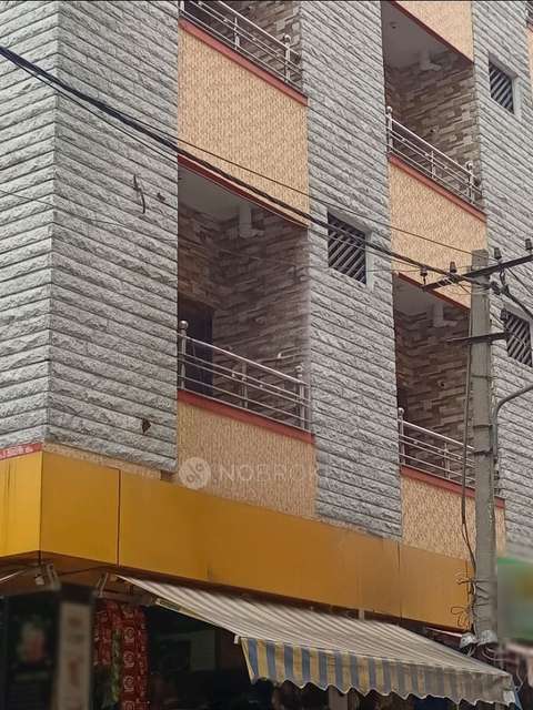 PG for Boys in Adugodi