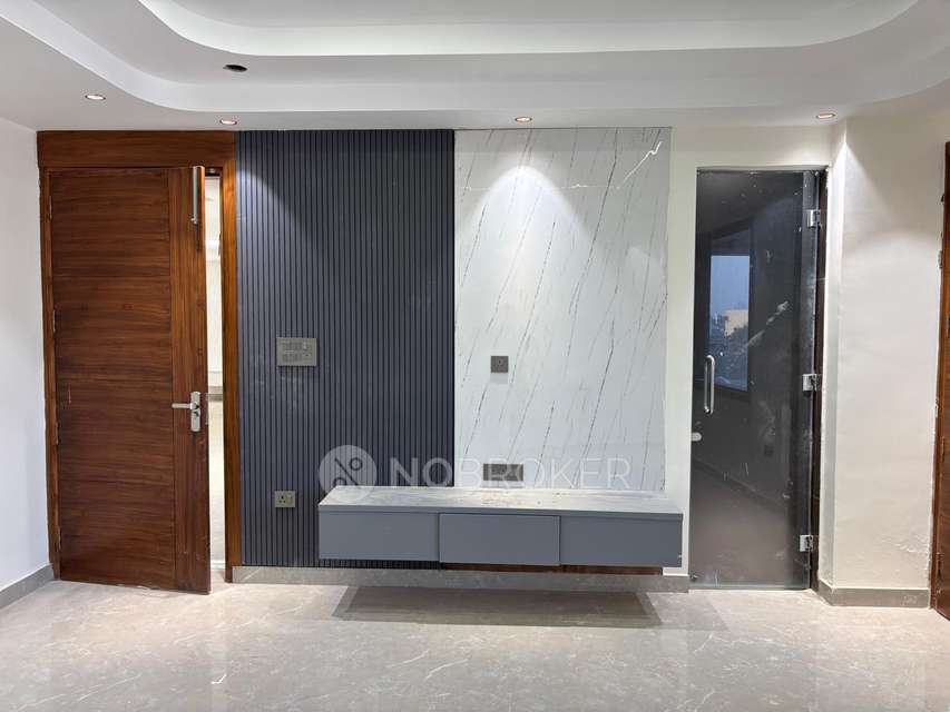 4 BHK Flat For Sale  In 9250