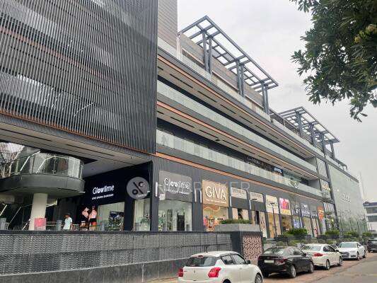 Shop in Sector 50, Noida for Rent 