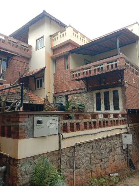 4+ BHK House For Sale  In Navarathan Gardens