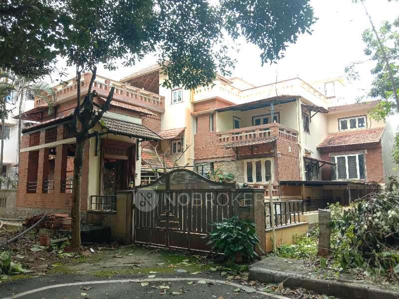 4+ BHK House For Sale  In Navarathan Gardens