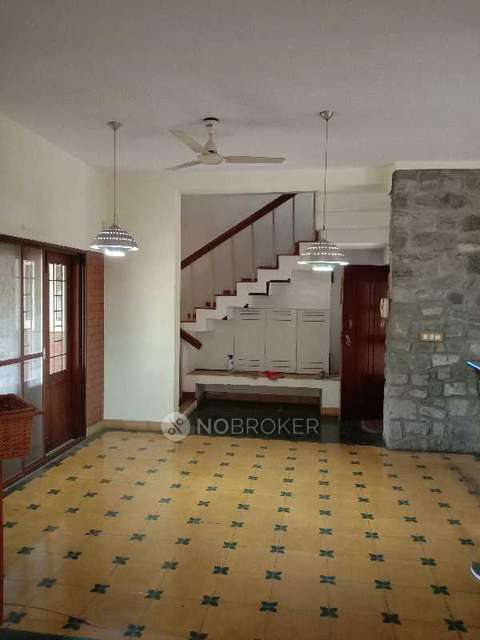 4+ BHK House For Sale  In Navarathan Gardens