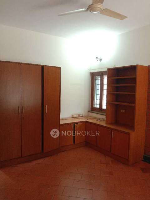 4+ BHK House For Sale  In Navarathan Gardens