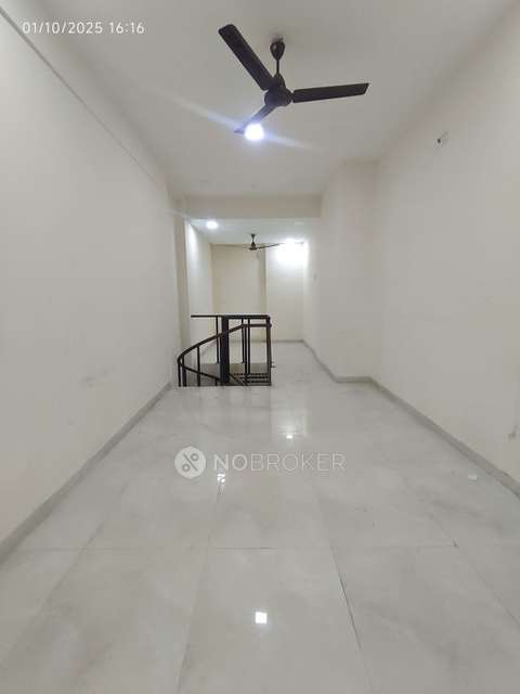 Shop in Thane West, Mumbai for sale 