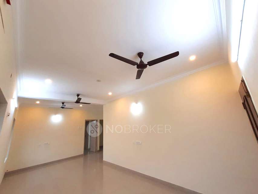 2 BHK Flat In Medavakkam For Sale  In Medavakkam