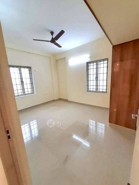 2 BHK Flat In Medavakkam For Sale  In Medavakkam