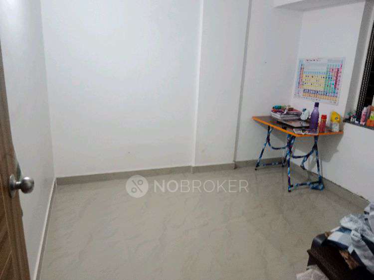 Single Room for Female In 2 BHK  In Vakratunda Hight Gatha Lawan Lohgaon In Adarsh Nagar,