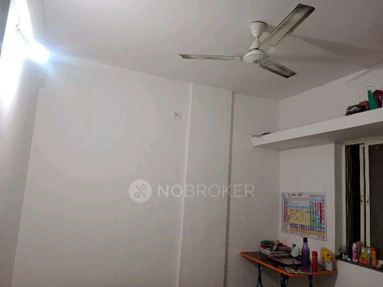 Single Room for Female In 2 BHK  In Vakratunda Hight Gatha Lawan Lohgaon In Adarsh Nagar,