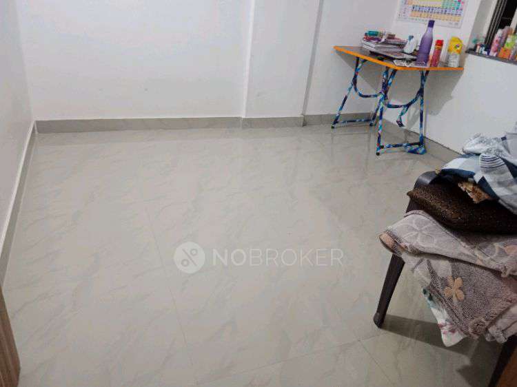 Single Room for Female In 2 BHK  In Vakratunda Hight Gatha Lawan Lohgaon In Adarsh Nagar,