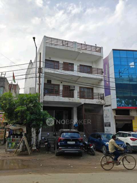 Showroom in Ghukna, Ghaziabad for Rent 