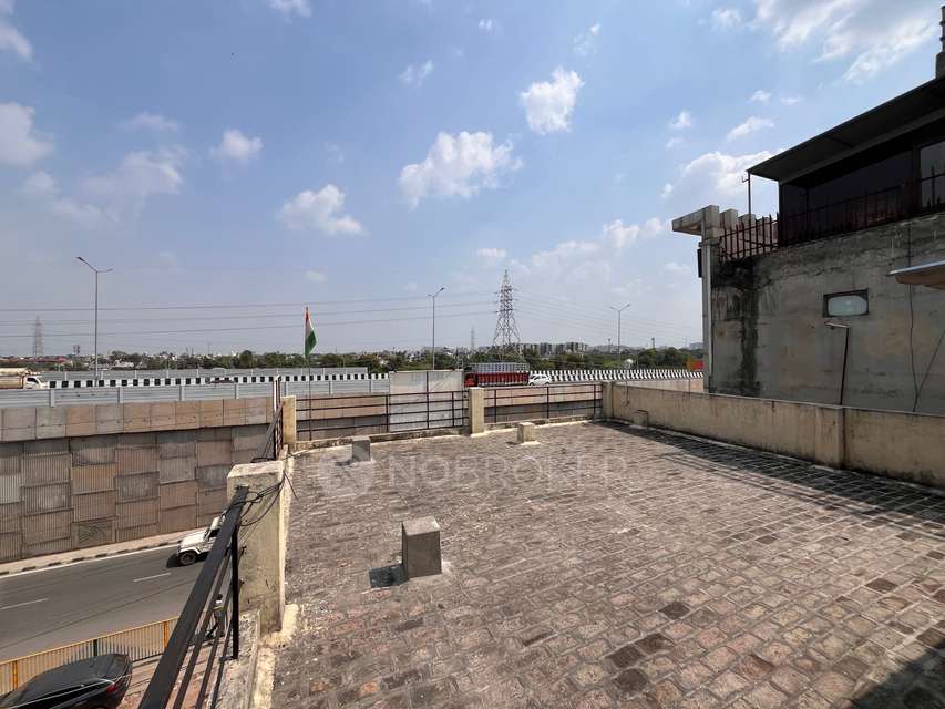 Shop in Old Faridabad, Faridabad for Rent 