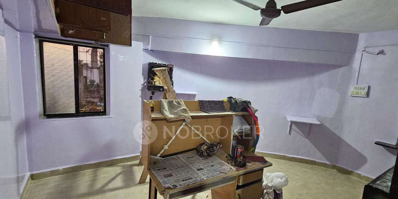 Single Room for Female In 1 RK  In Amit Heights Apartment In Sadashiv Peth