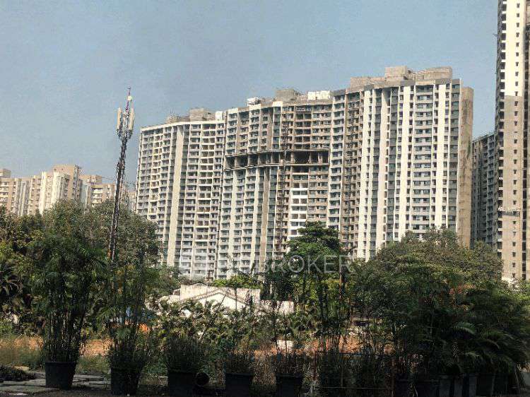 1 BHK Flat In Kalpataru Parkcity For Sale  In Thane West