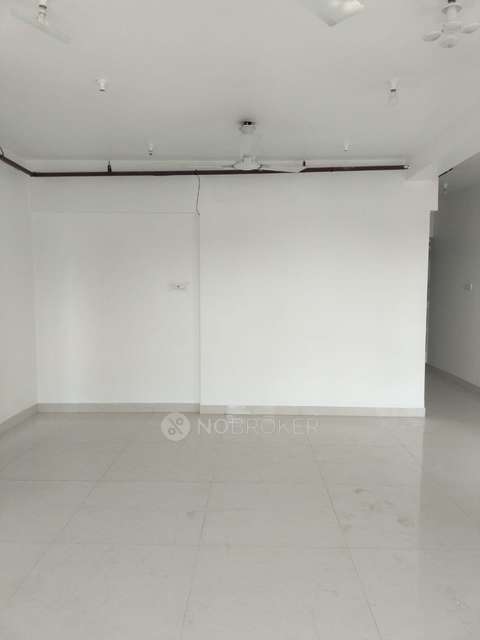 2 BHK Flat In Sunteck Gilbird Chsl For Sale  In Andheri  West