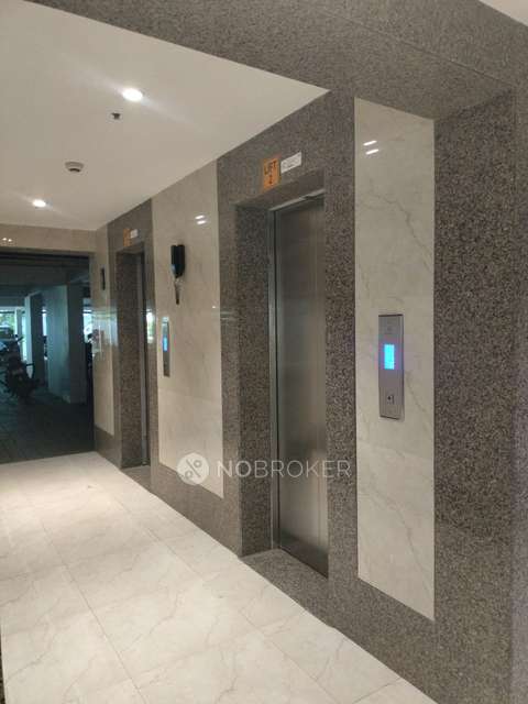 2 BHK Flat In Sunteck Gilbird Chsl For Sale  In Andheri  West