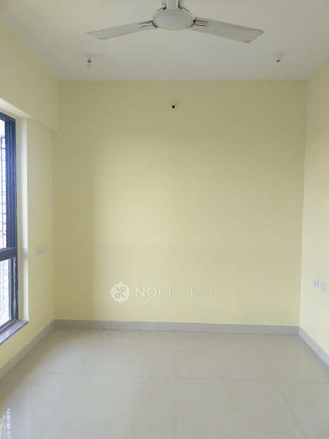 2 BHK Flat In Sunteck Gilbird Chsl For Sale  In Andheri  West