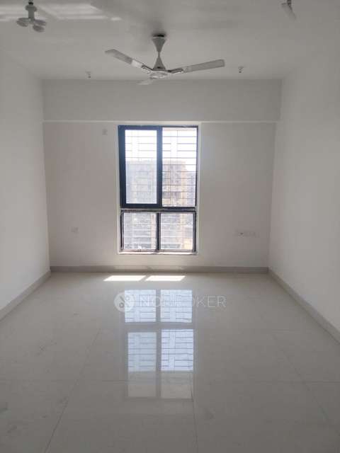 2 BHK Flat In Sunteck Gilbird Chsl For Sale  In Andheri  West