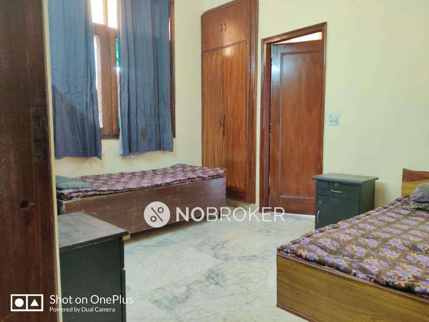 3 BHK Flat In Standalone Building  For Sale  In Malviya Nagar