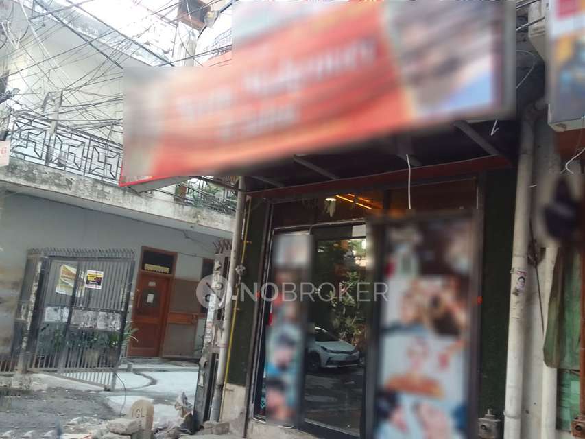 Shop in Dwarka, Delhi for sale 