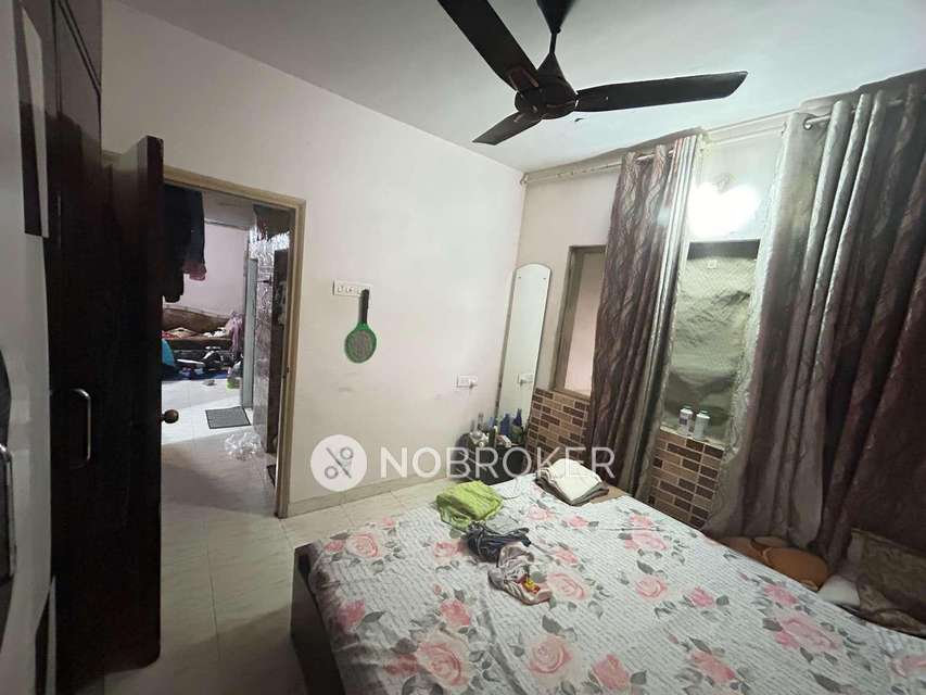 1 BHK Flat In Rishabh Chs For Sale  In Mira Bhayandar