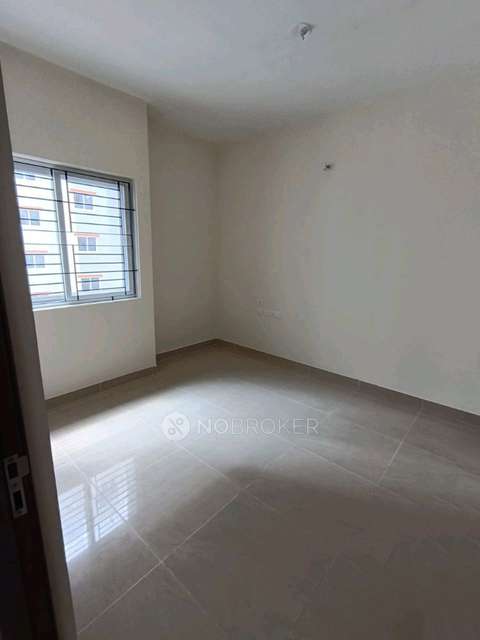 2 BHK Flat In Dra Centralia For Sale  In Navallur