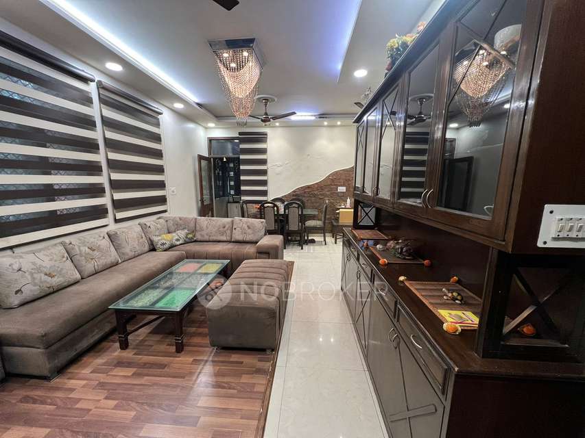 3 BHK Flat In Essel Apartments, Punjabi Bagh For Sale  In Punjabi Bagh