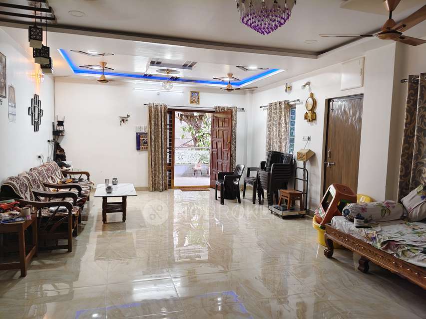 4+ BHK Flat For Sale  In West Venkatapuram, Alwal