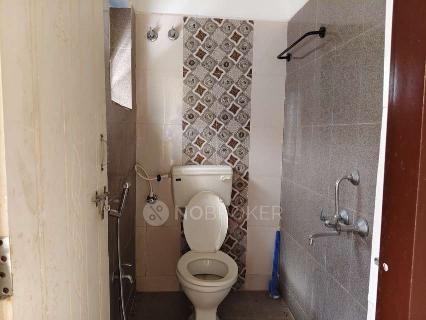 4+ BHK Flat For Sale  In West Venkatapuram, Alwal