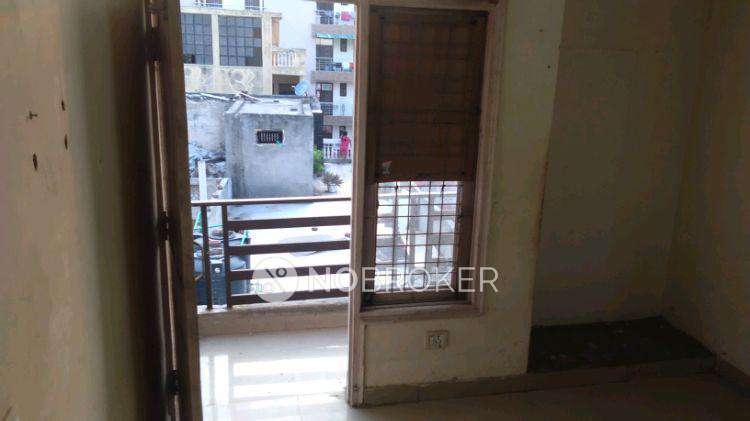 1 BHK Flat In Bhagwati Apartment For Sale  In Bhagwati Garden