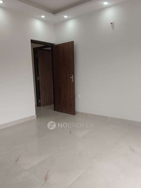 3 BHK Flat In Heriitage Signature For Sale  In Shanti Nagar