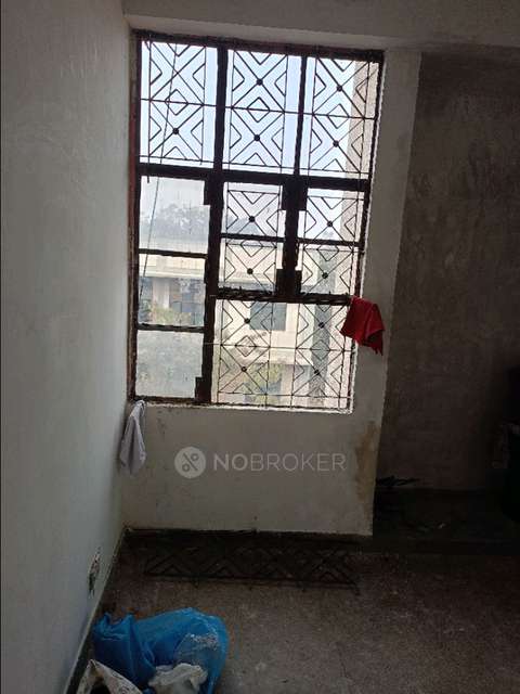 2 BHK Flat For Sale  In Dilshad Garden