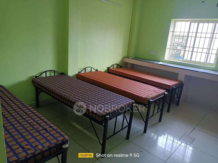 PG for Boys in Padur