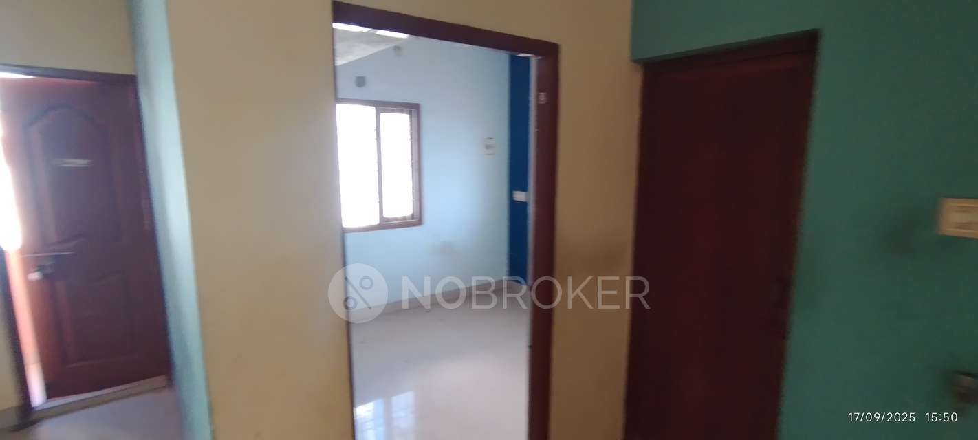 2 BHK Flat In Halu Builders, Irumbuliyur For Sale  In Nithyananda Nagar, Irumbuliyur
