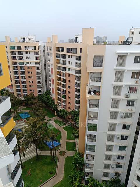 2 BHK Flat In Mantri Synergy For Sale  In Padur