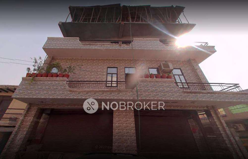 2 BHK Flat for Rent  In Sector 72