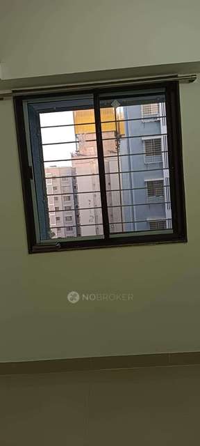 1 BHK Flat In Mhada Building  for Rent  In Goregaon West