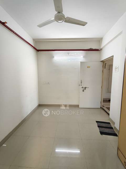 1 BHK Flat In Mhada Building  for Rent  In Goregaon West