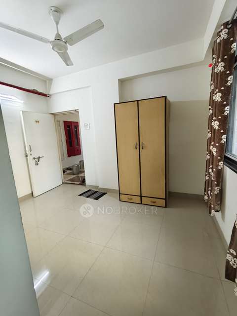 1 BHK Flat In Mhada Building  for Rent  In Goregaon West
