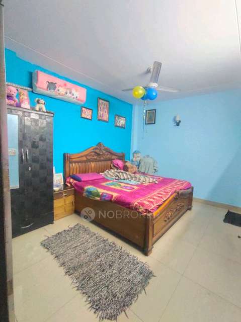 3 BHK Flat In Standalone Building  For Sale  In Kalkaji