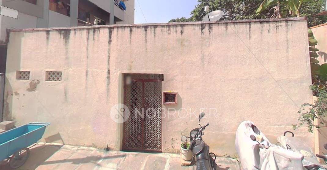 Independent House 2575, 11th Main Rd, E block, 2nd Stage, Rajajinagar