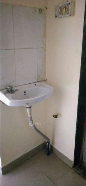 1 BHK Flat In Standalone Building  for Rent  In Old Sangvi