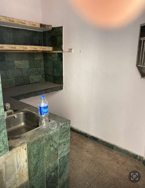 PG for Anyone in Ranjeet Nagar