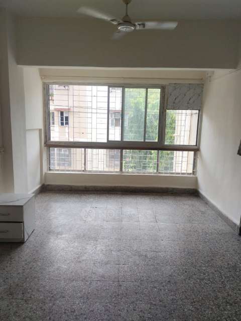 1 BHK Flat In Parijat Chs for Rent  In Lokhandwala Complex, Andheri West