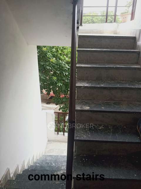 PG for Girls in Pratap Vihar