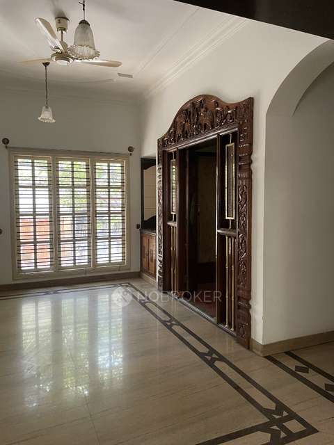 4+ BHK Flat In Standlone Building For Sale  In Lakkasandra Extension