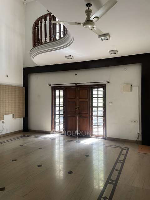 4+ BHK Flat In Standlone Building For Sale  In Lakkasandra Extension