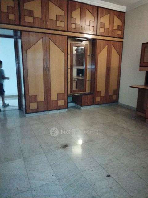 4+ BHK Flat In Standlone Building For Sale  In Lakkasandra Extension