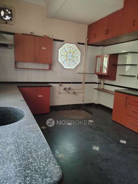 4+ BHK Flat In Standlone Building For Sale  In Lakkasandra Extension