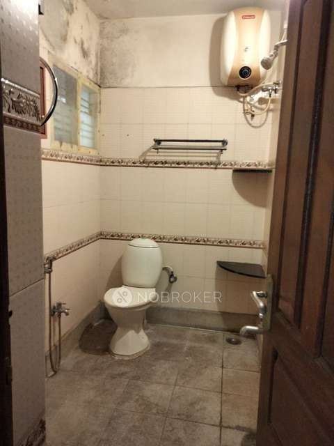 4+ BHK Flat In Standlone Building For Sale  In Lakkasandra Extension